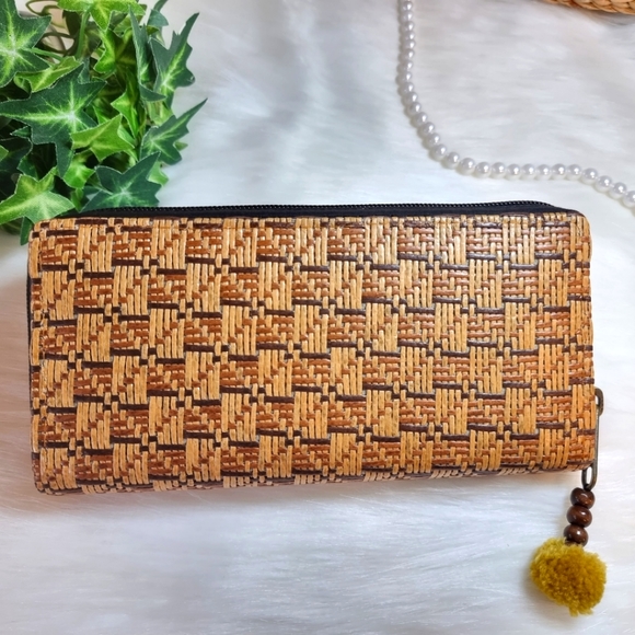 Eco woven Rattan Handmade Mix Geometric Long Women Wallet (Natural Rattan) - Picture 3 of 8